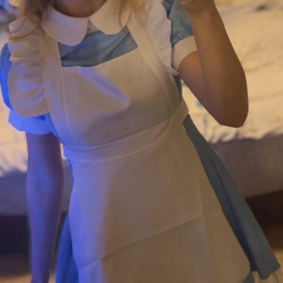 Alice in Wonderland style Halloween costume with black bow headband NWT - Picture 1 of 4